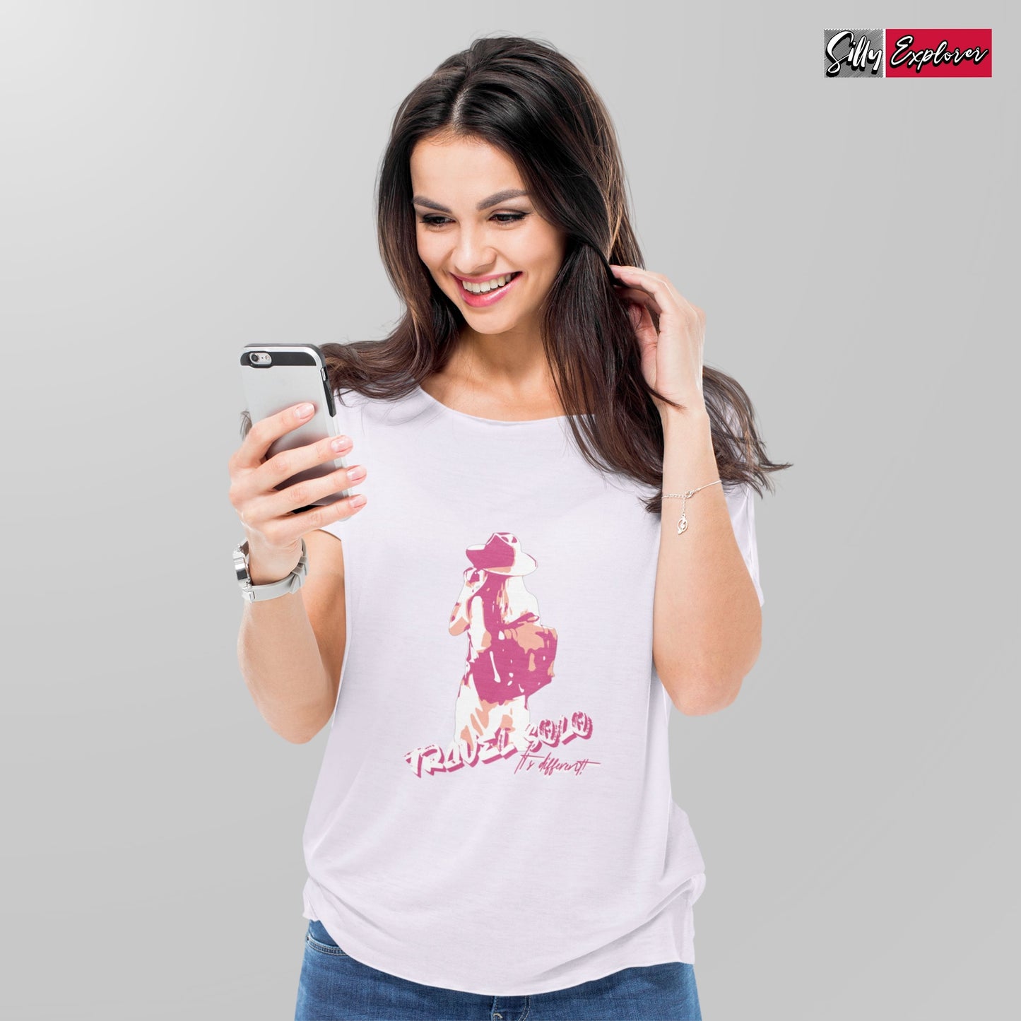 SillyExplorer_Classic_Crewneck_T-Shirt___Light_Pink_Solo_Traveller